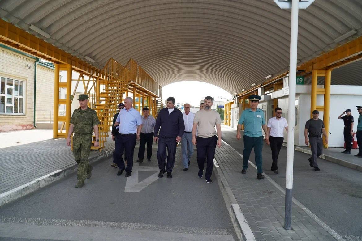 Магомед Рамазанов посетил обновленный пункт пропуска «Яраг-Казмаляр» в Магарамкентском районе